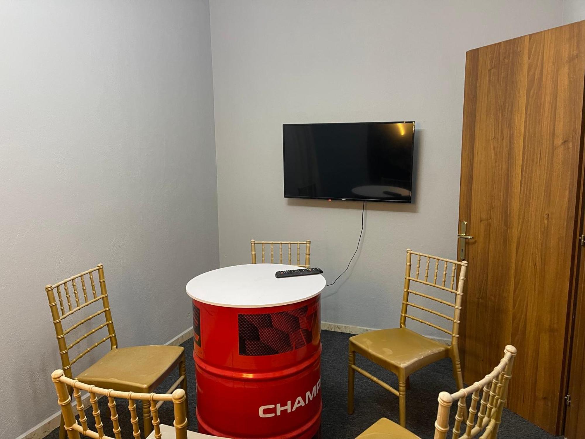 Super House 2 Blloku - 3 Rooms Tiranë Ngoại thất bức ảnh