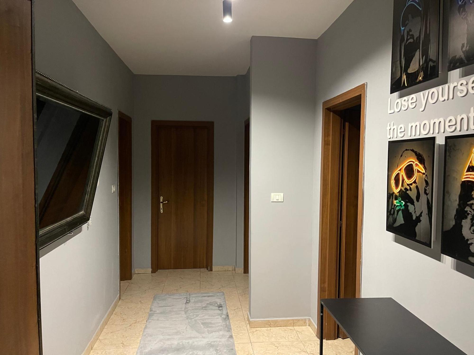 Super House 2 Blloku - 3 Rooms Tiranë Ngoại thất bức ảnh